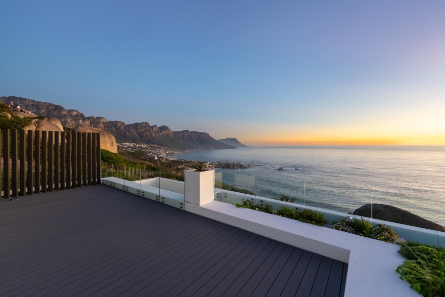 To Let 1 Bedroom Property for Rent in Bantry Bay Western Cape